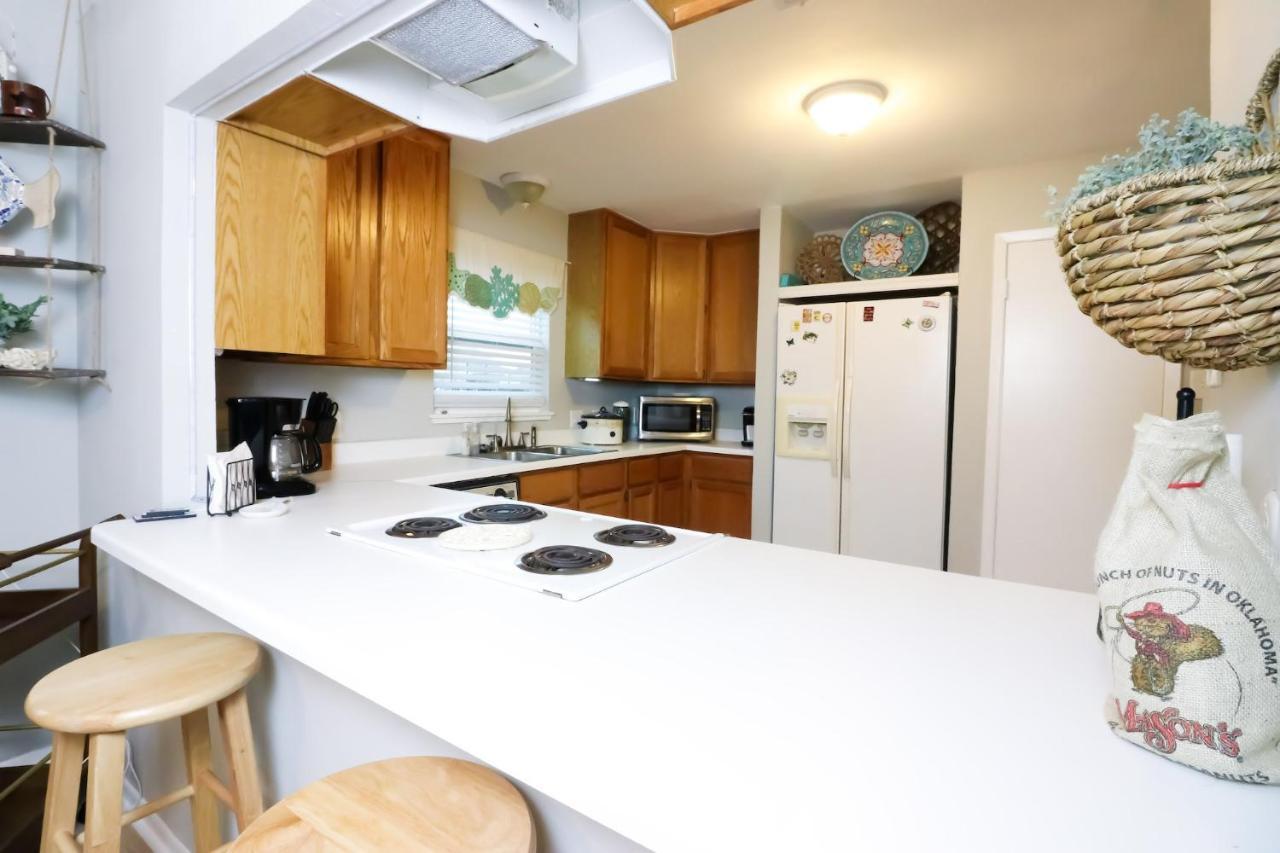 Sunny Daze Walk To Beach 2 Decks Pet Friendly Has A Mini Bar Galveston Zewnętrze zdjęcie