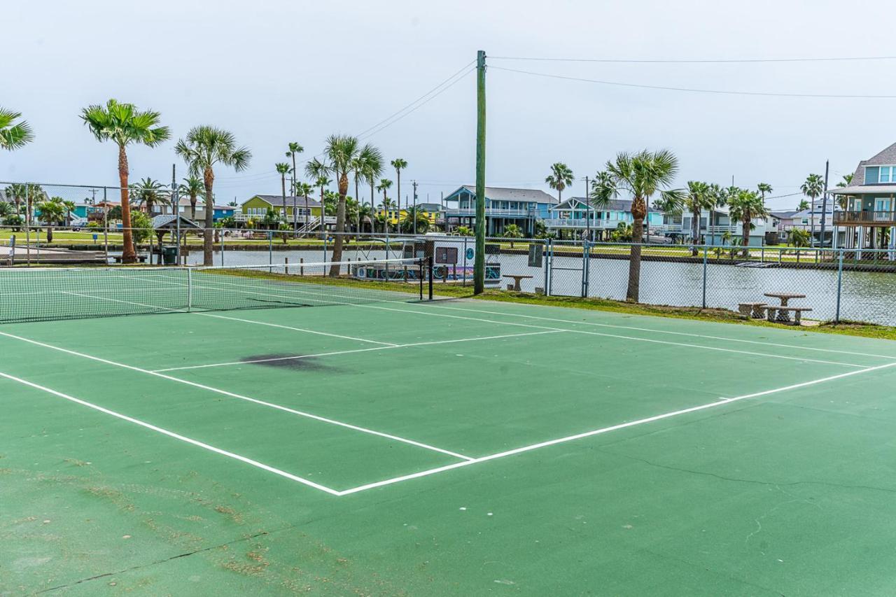 Sunny Daze Walk To Beach 2 Decks Pet Friendly Has A Mini Bar Galveston Zewnętrze zdjęcie