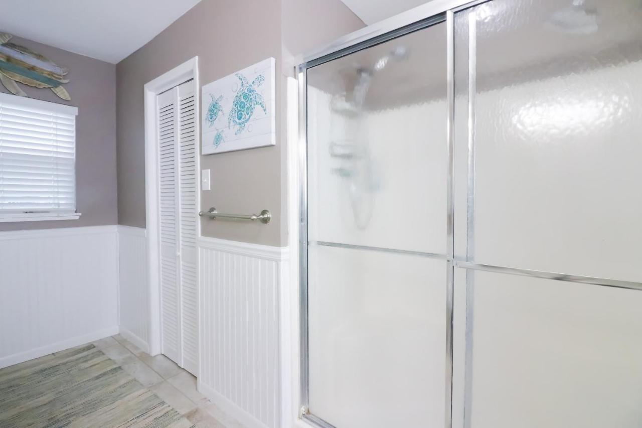 Sunny Daze Walk To Beach 2 Decks Pet Friendly Has A Mini Bar Galveston Zewnętrze zdjęcie