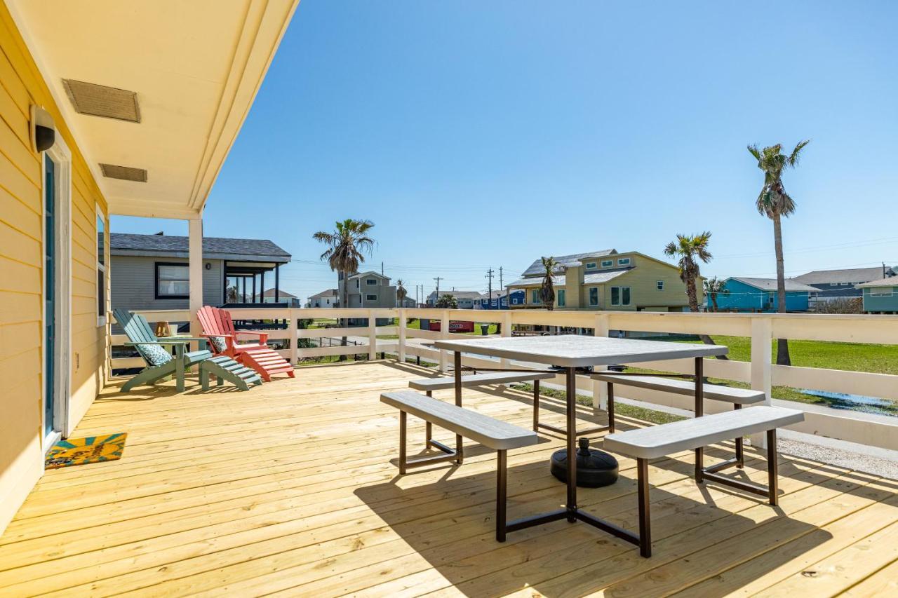 Sunny Daze Walk To Beach 2 Decks Pet Friendly Has A Mini Bar Galveston Zewnętrze zdjęcie
